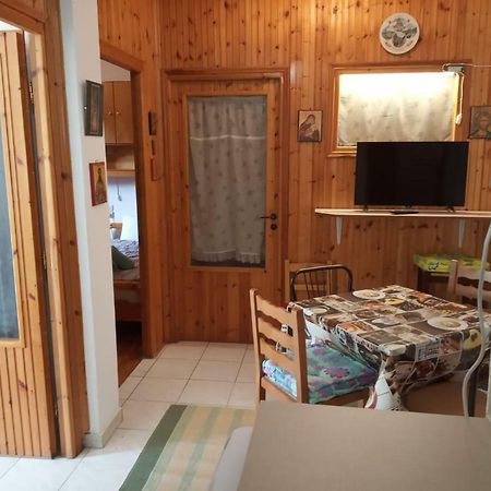 Grandma'S Apartment Каламбака Екстер'єр фото